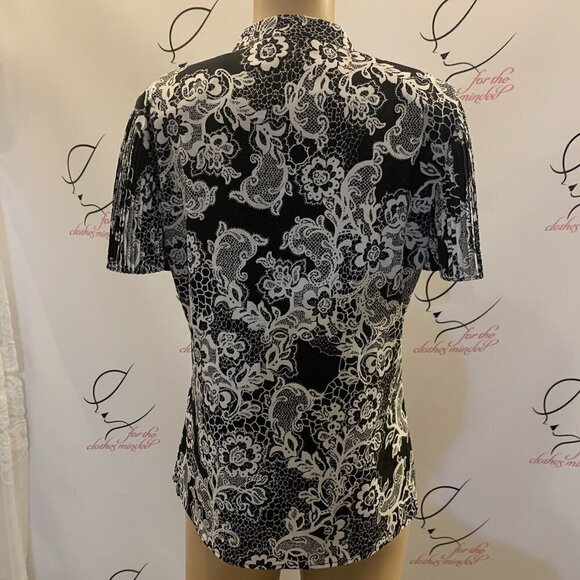 Karl Lagerfeld. Size XS. Knife Pleated Short Flounce Sleeves. Button Up. B84. - Picture 6 of 7